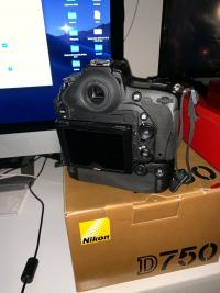 Mint Condition Nikon D750 + Battery Grip + Lens + Accessories