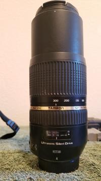 Nikon D850 45.7 MP DSLR +70-300 Lens + EXTRAS** EXCELLENT SHAPE DIGITAL CAMERA
