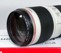 Canon EF 70-200mm f/2.8L IS II USM w/ Lens Case, Hood, Filter AS NEW
