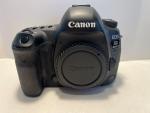 Neatly Canon EOS 5D Mark IV 30.4MP Digital SLR Camera