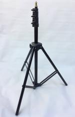 2 X INTERFIT COR 751 TRIPOD RED HEAD LIGHT STANDS