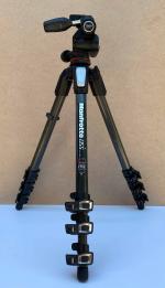 *** PROFESSIONAL MANFROTTO TRIPOD ***