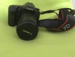 Used Canon 7D with Flash And 18-55mm kit lens