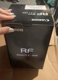 Canon RF 85mm f/1.2L USM lens Mint 